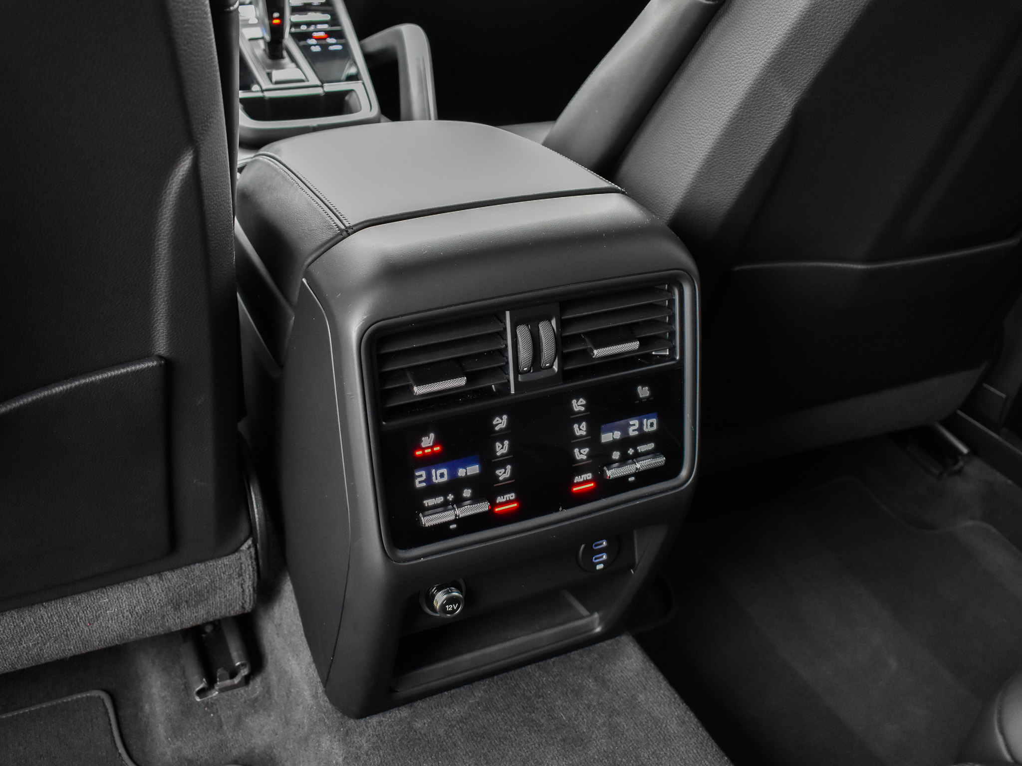 2023 Porsche Cayenne 4.0 Turbo GT FULL - Image 24