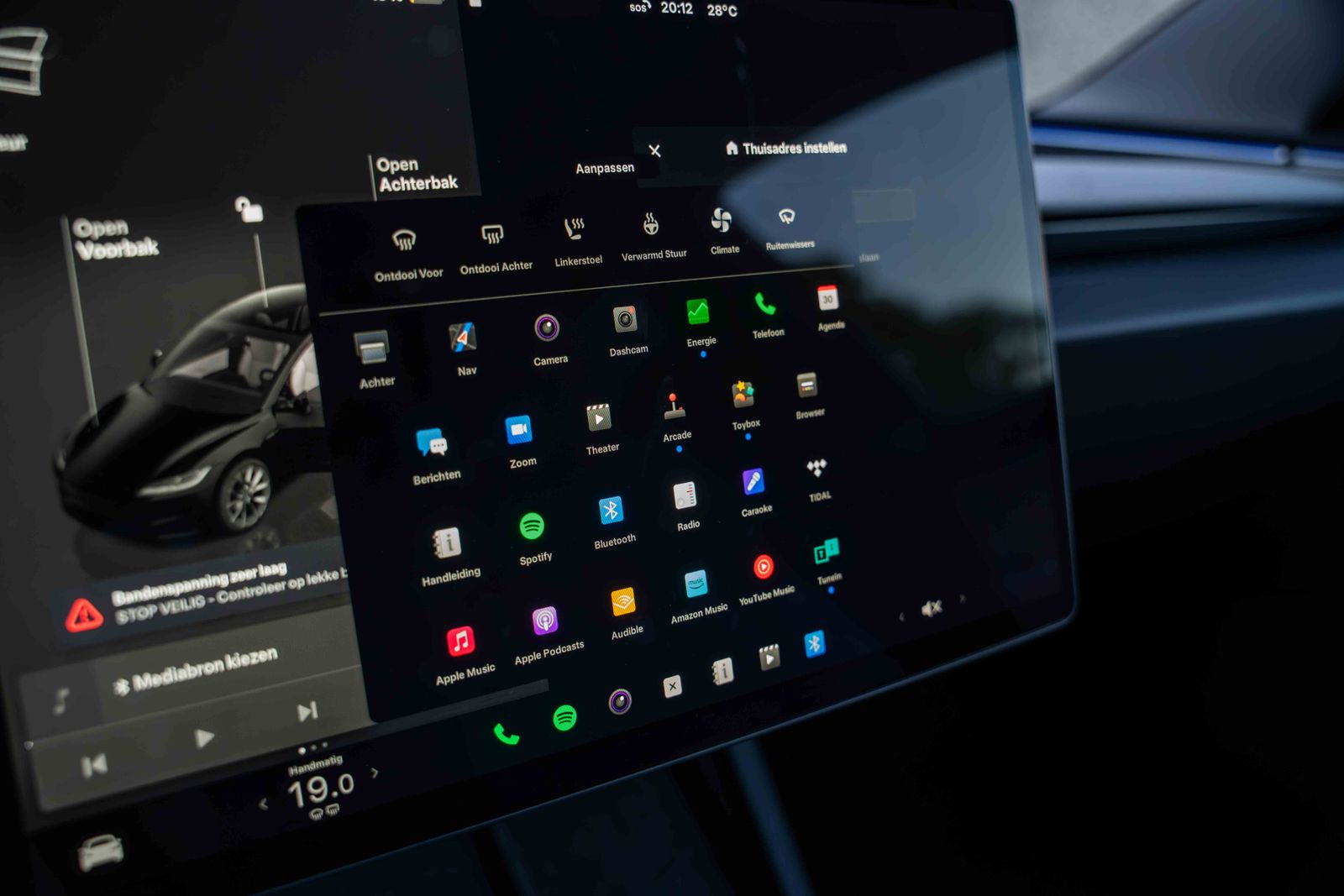 2024 Tesla Model 3 AWD Long Range LED/AUTOPILOT/THEATRE/PANO/CAMERA - Image 19